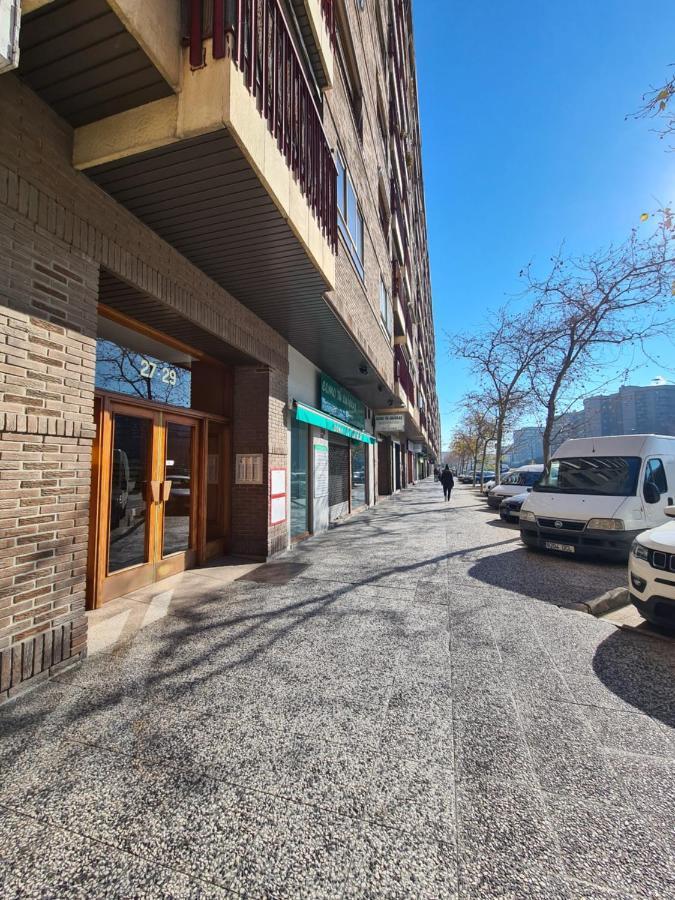 Dos Torres Tauriel - Espacioso Apartamento Con Impresionantes Vistas Y Garaje Privado Zaragoza Luaran gambar