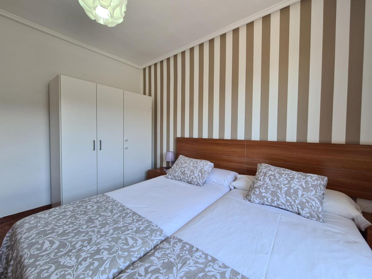 Dos Torres Tauriel - Espacioso Apartamento Con Impresionantes Vistas Y Garaje Privado Zaragoza Luaran gambar
