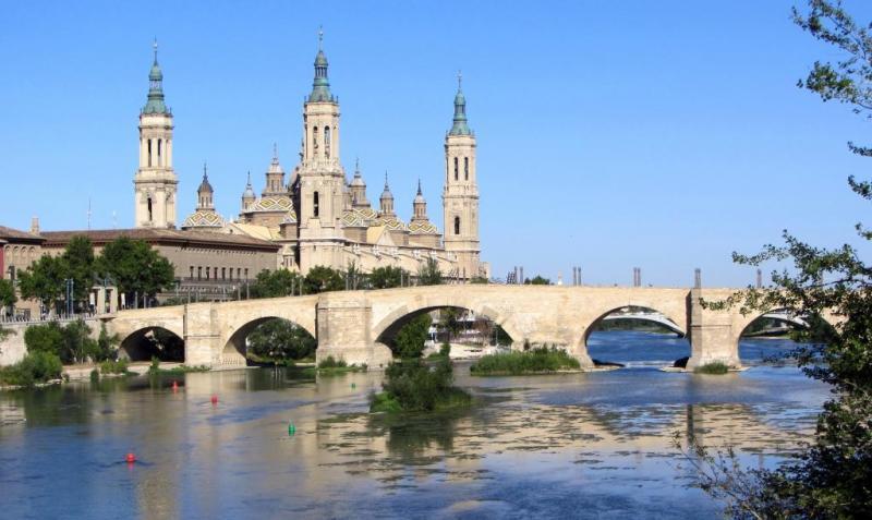 Dos Torres Tauriel - Espacioso Apartamento Con Impresionantes Vistas Y Garaje Privado Zaragoza Luaran gambar